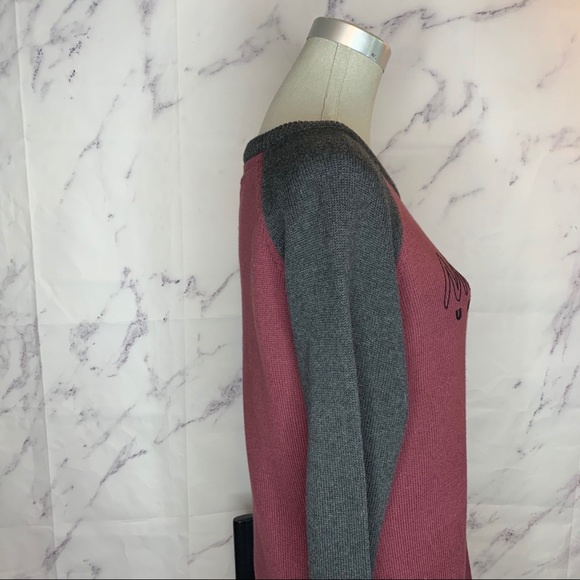 McMaster University | Maroon & Grey Sweater - Picture 6 of 9